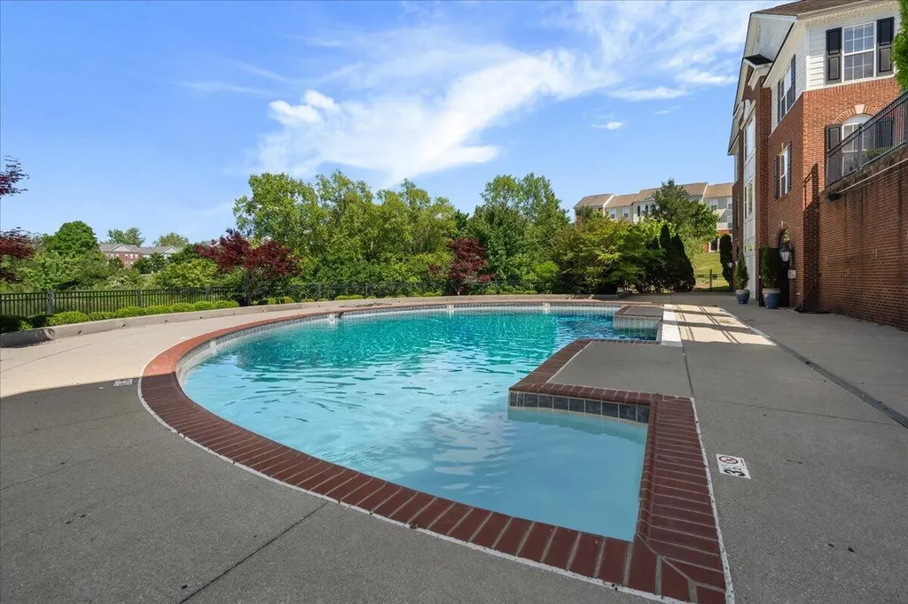 2481 Aristocracy Circle Lexington KY 40509