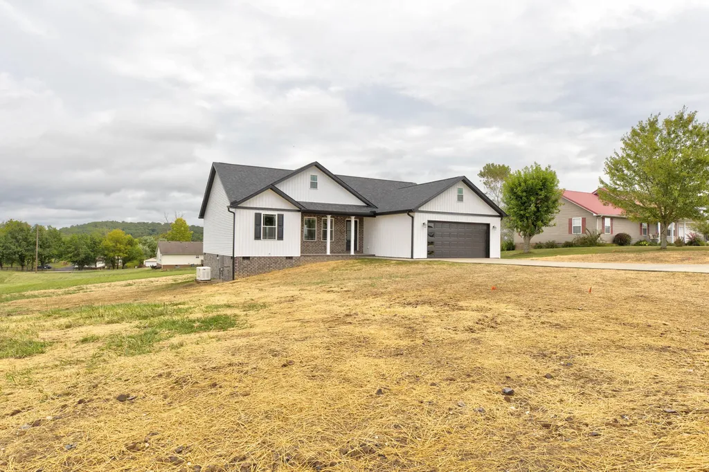 105 Mohican Trail Jeffersonville KY 40337