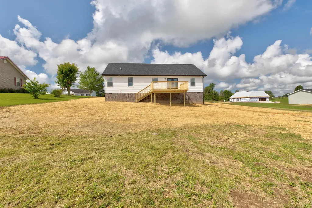 105 Mohican Trail Jeffersonville KY 40337