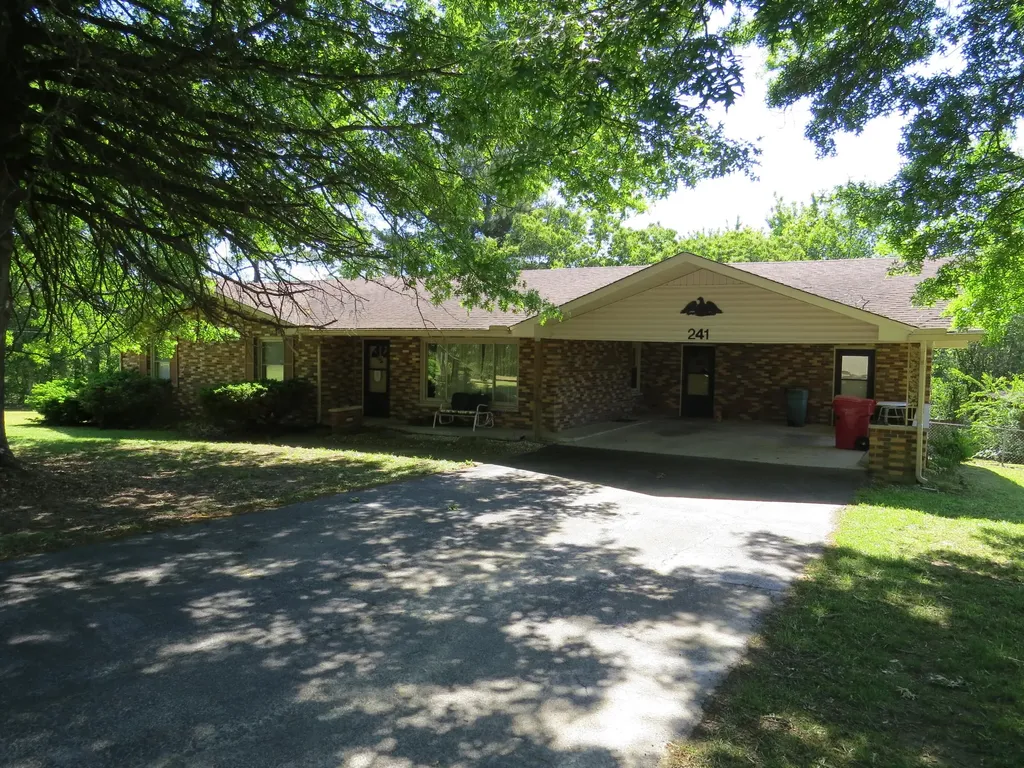 241 Powers Lane Corbin KY 40701
