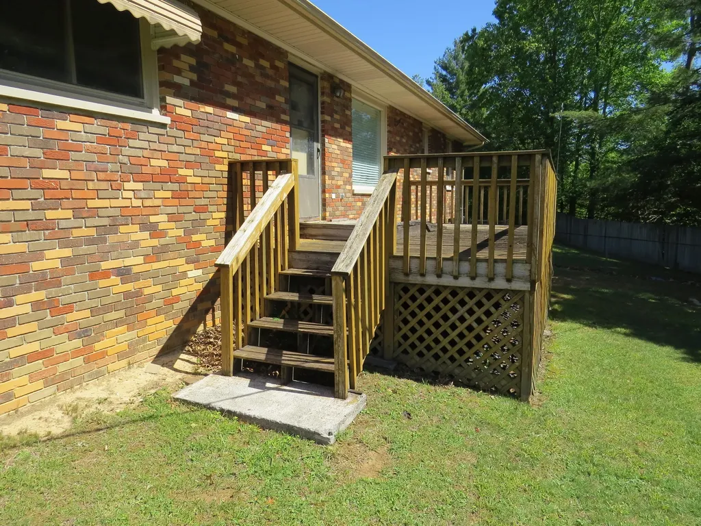 241 Powers Lane Corbin KY 40701