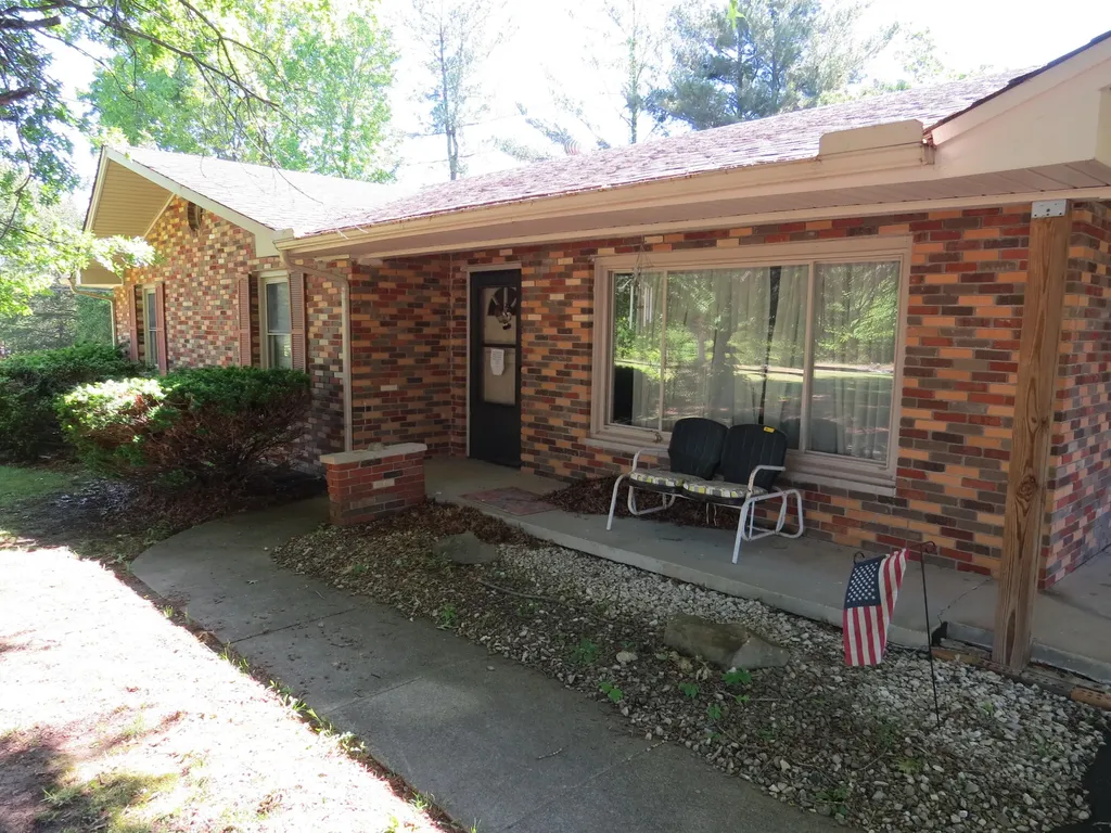 241 Powers Lane Corbin KY 40701