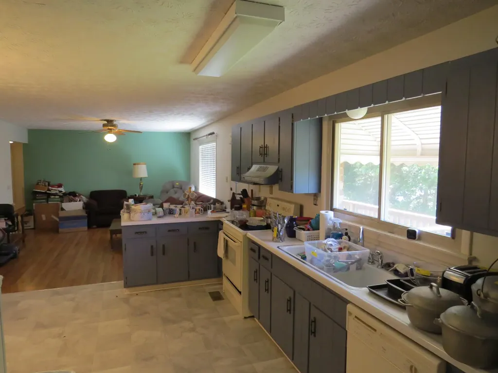 241 Powers Lane Corbin KY 40701