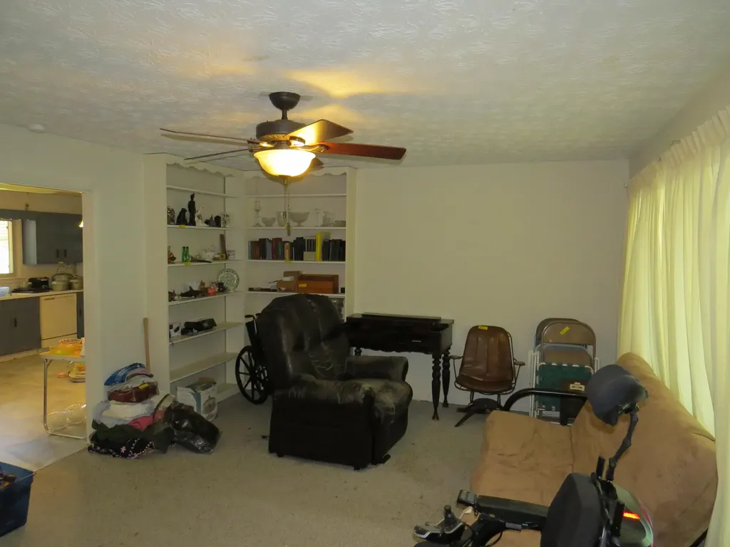 241 Powers Lane Corbin KY 40701