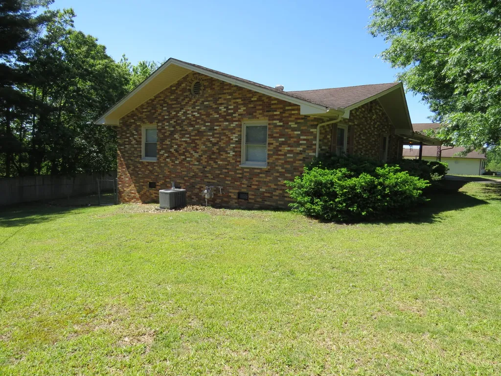 241 Powers Lane Corbin KY 40701