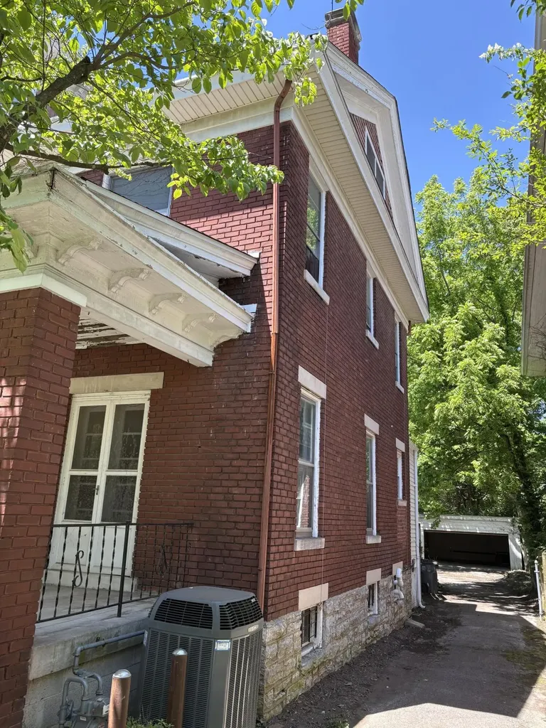 43 Mentelle Park Lexington KY 40502