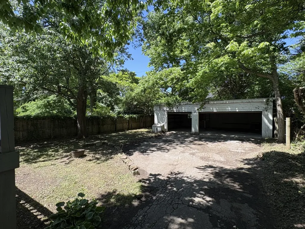 43 Mentelle Park Lexington KY 40502