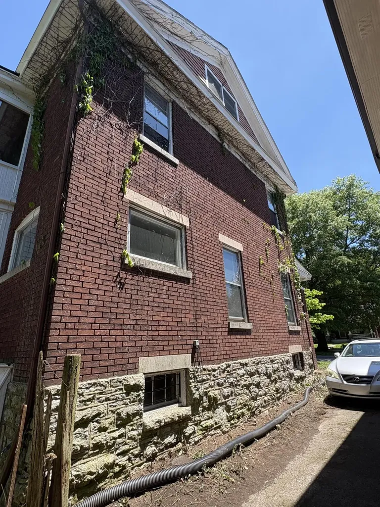 43 Mentelle Park Lexington KY 40502