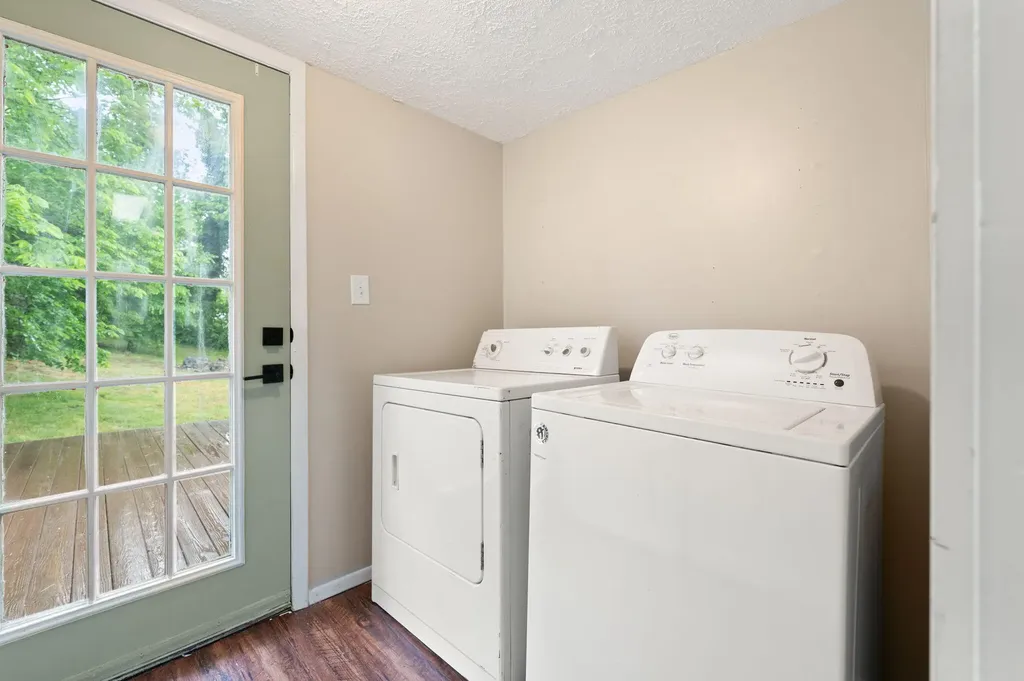 83 W French Avenue Burnside KY 42519
