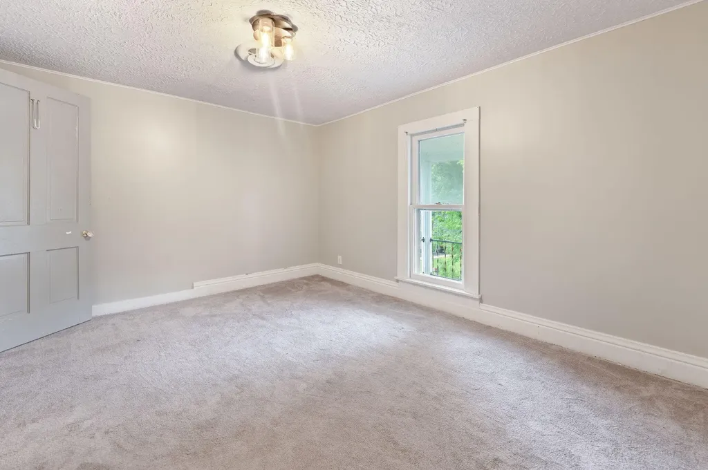 83 W French Avenue Burnside KY 42519