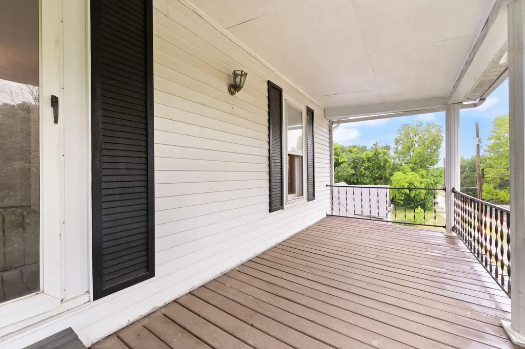 83 W French Avenue Burnside KY 42519