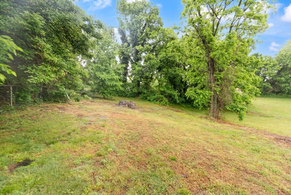 83 W French Avenue Burnside KY 42519