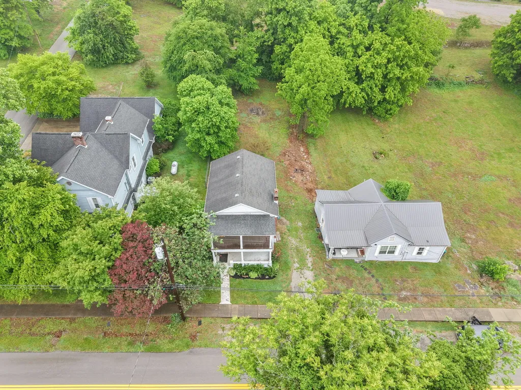 83 W French Avenue Burnside KY 42519