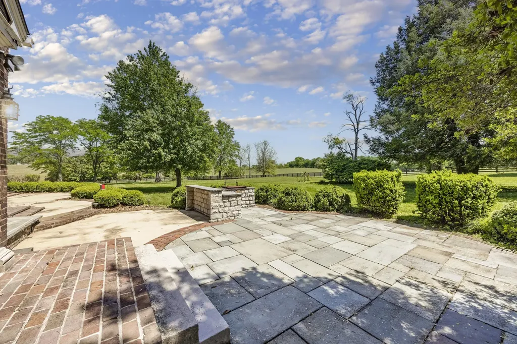 430 Irvin Road Danville KY 40422