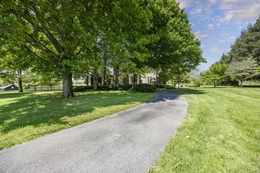 430 Irvin Road Danville KY 40422