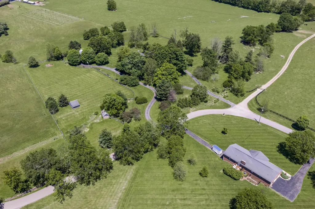 430 Irvin Road Danville KY 40422