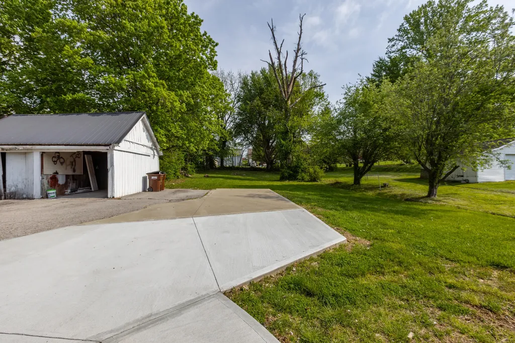 232 Danville Street Lancaster KY 40444