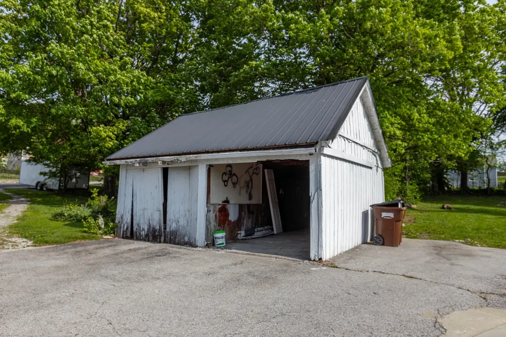 232 Danville Street Lancaster KY 40444