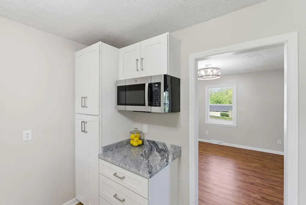 105 Robin Road Nicholasville KY 40356