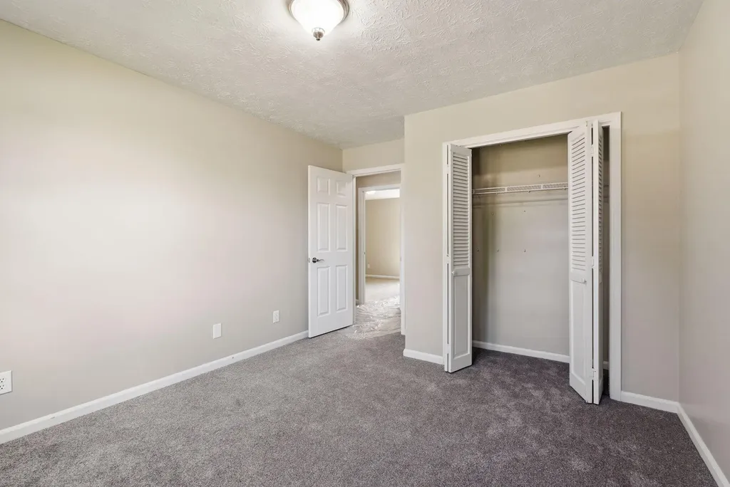 105 Robin Road Nicholasville KY 40356