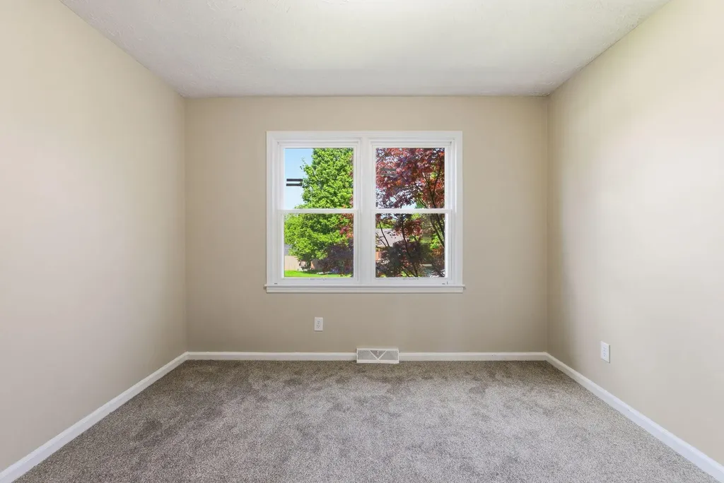 105 Robin Road Nicholasville KY 40356