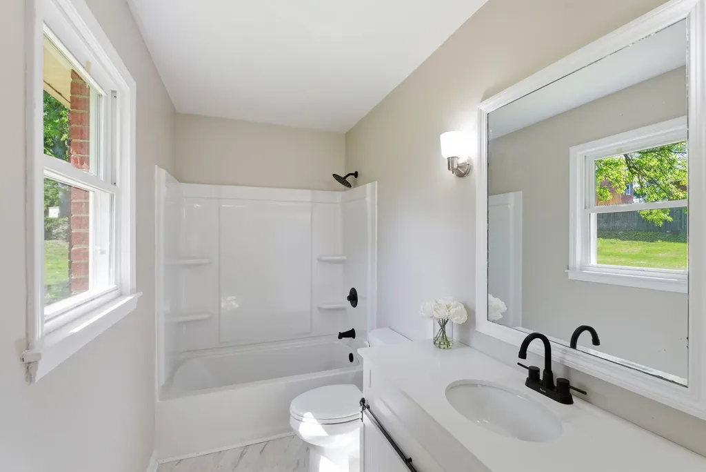 105 Robin Road Nicholasville KY 40356