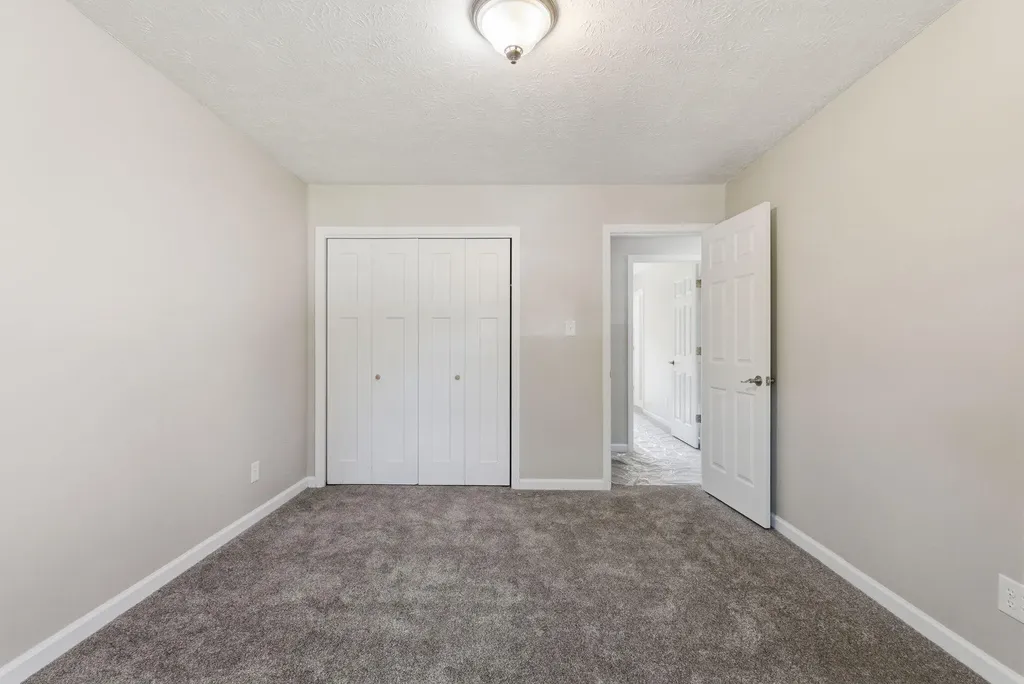105 Robin Road Nicholasville KY 40356