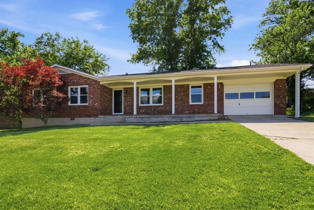 105 Robin Road Nicholasville KY 40356