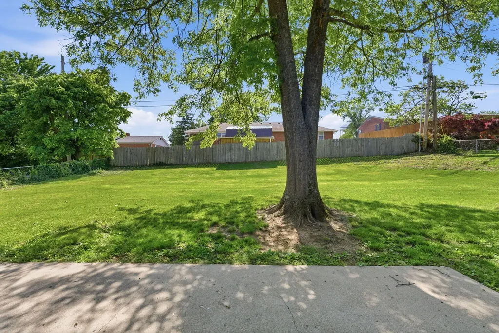 105 Robin Road Nicholasville KY 40356