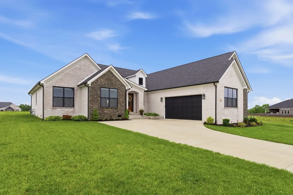 108 Bella Shae Way Winchester KY 40391