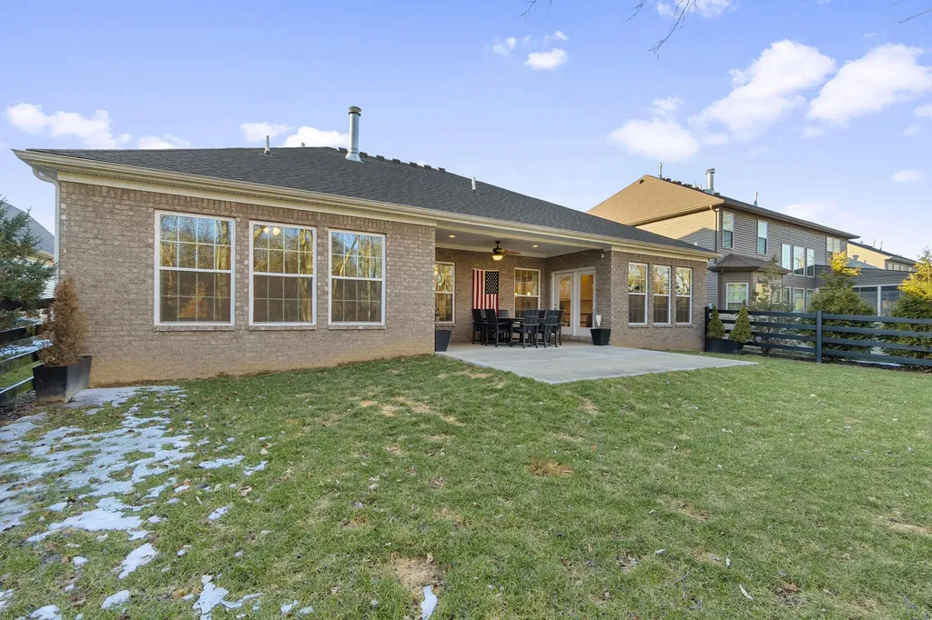 213 Red Cedar Drive Nicholasville KY 40356