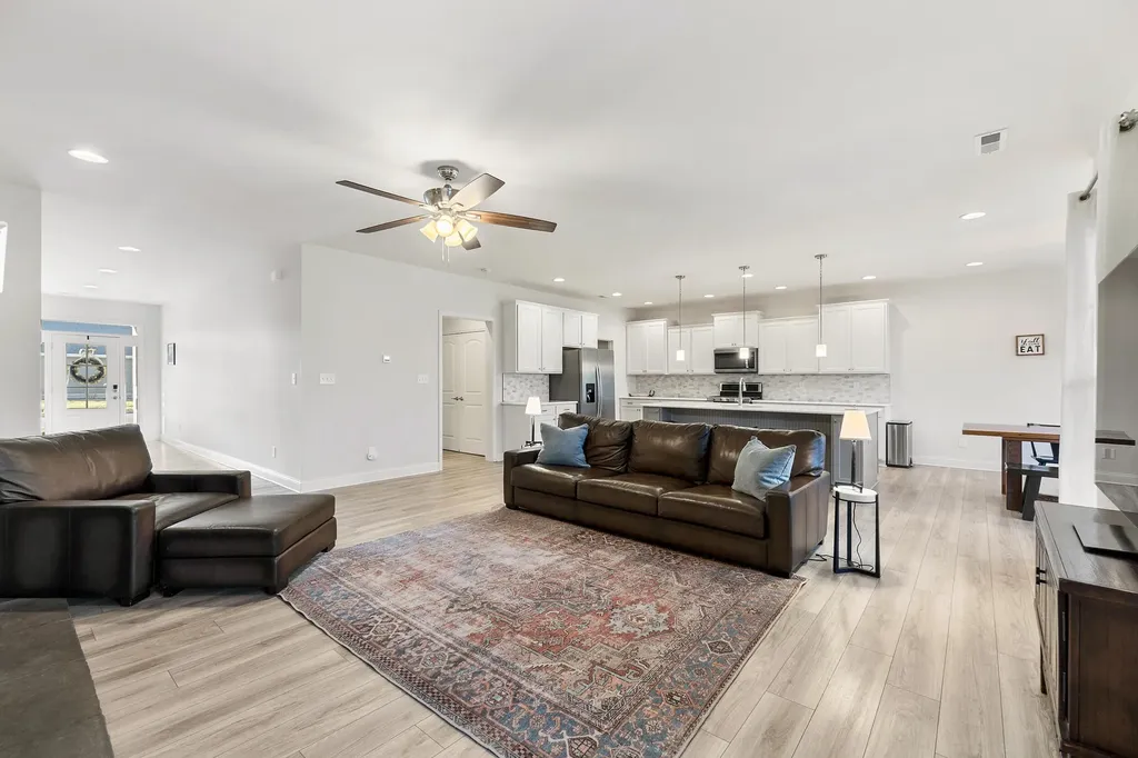 213 Red Cedar Drive Nicholasville KY 40356