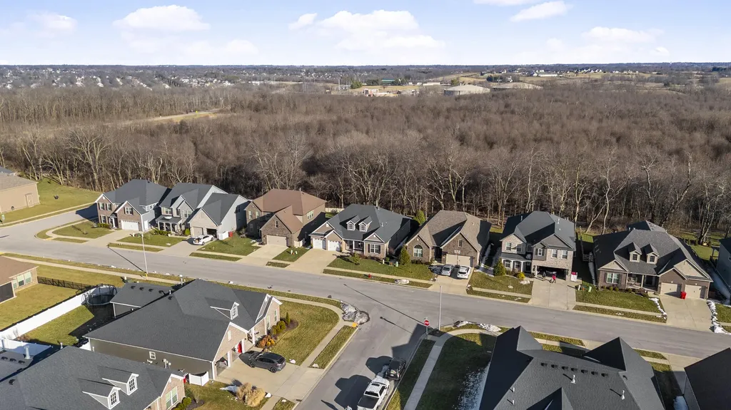 213 Red Cedar Drive Nicholasville KY 40356