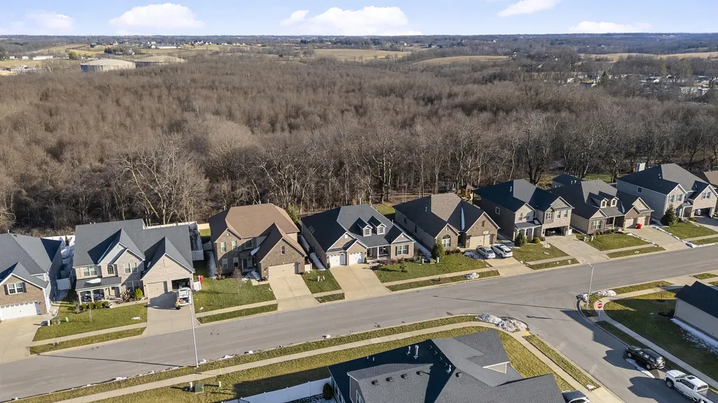 213 Red Cedar Drive Nicholasville KY 40356