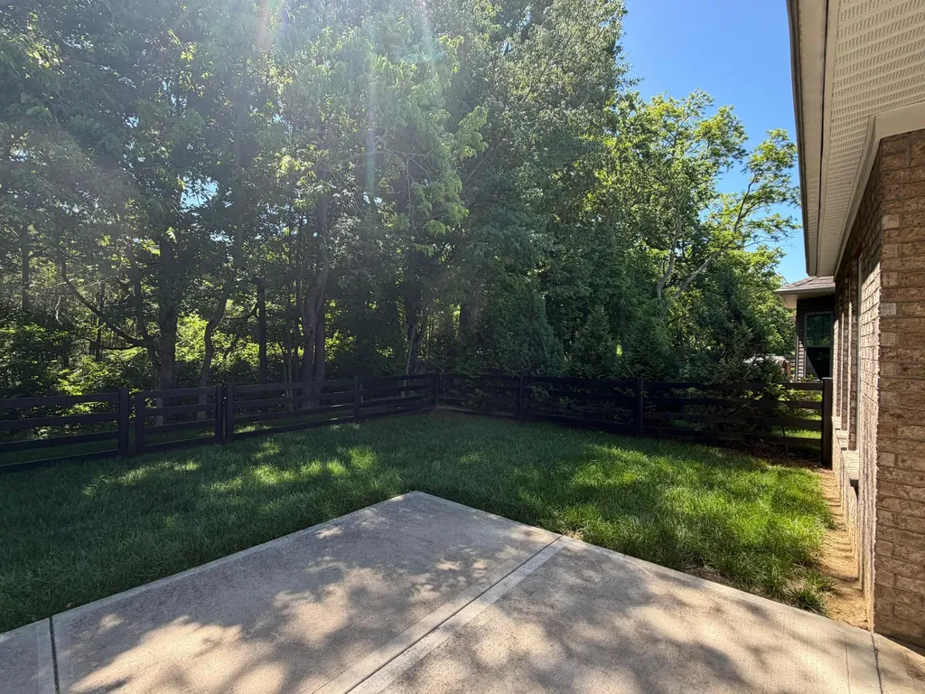 213 Red Cedar Drive Nicholasville KY 40356