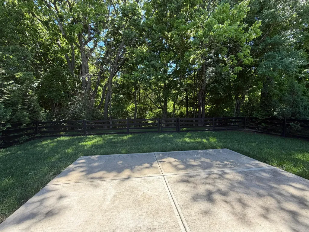 213 Red Cedar Drive Nicholasville KY 40356