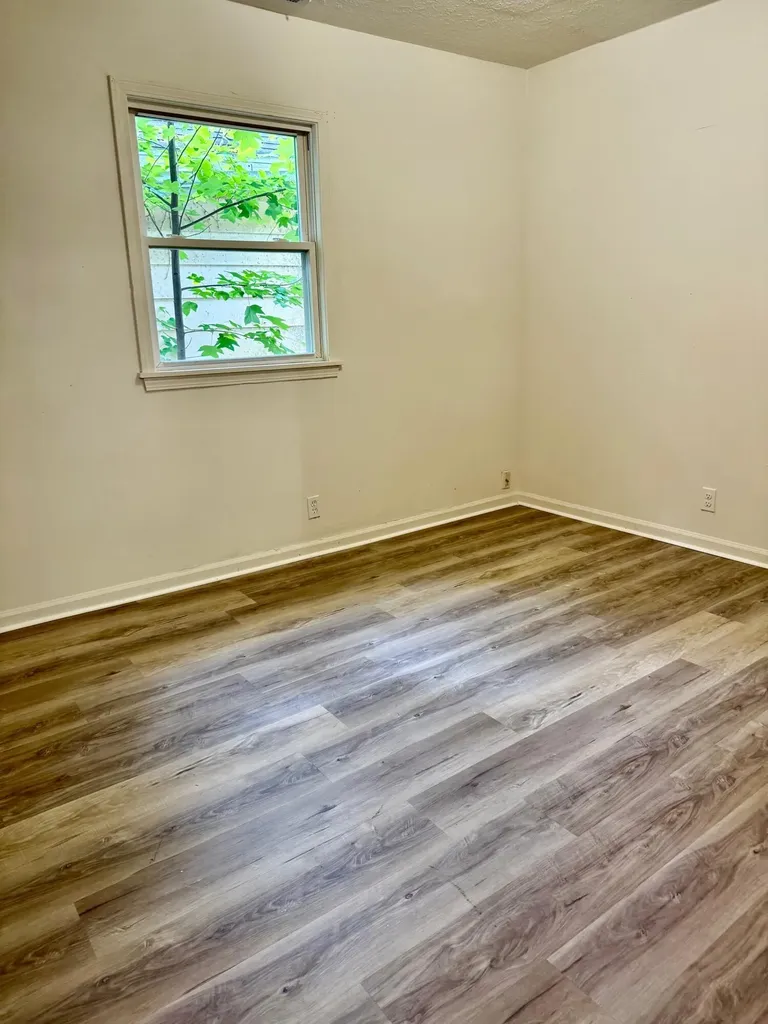 923 Whitney Avenue Lexington KY 40508