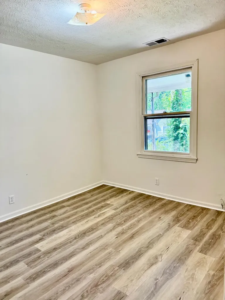 923 Whitney Avenue Lexington KY 40508