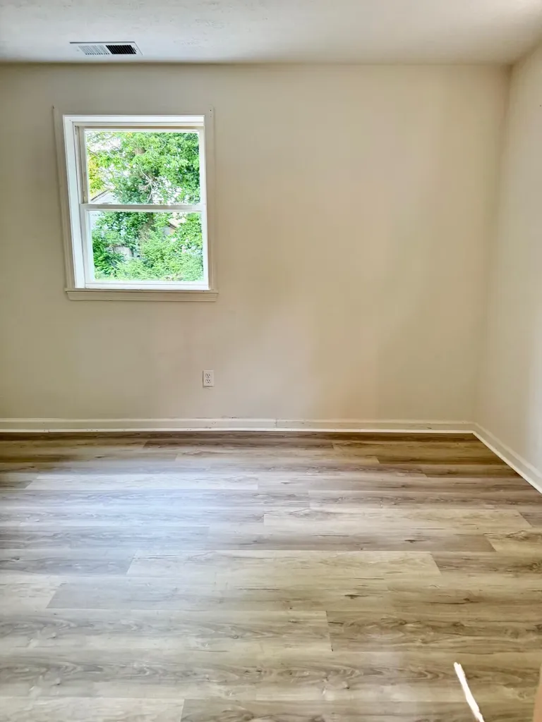 923 Whitney Avenue Lexington KY 40508