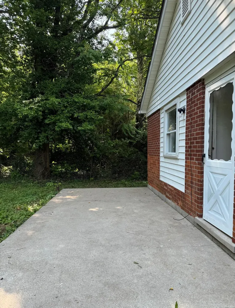 923 Whitney Avenue Lexington KY 40508