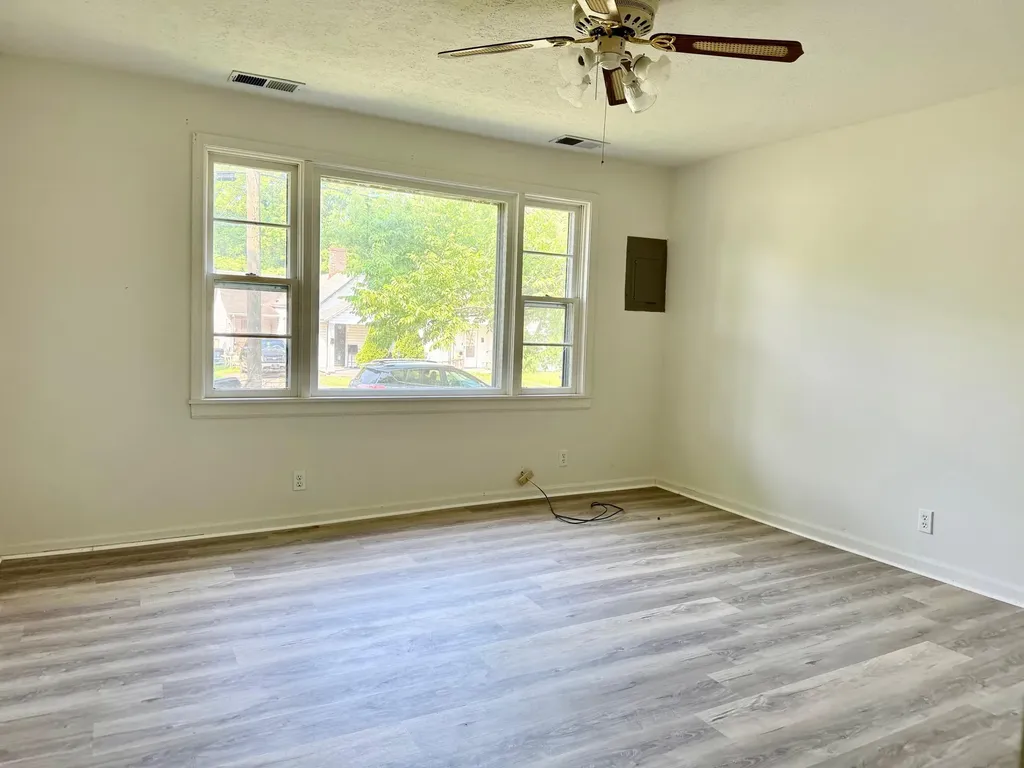 923 Whitney Avenue Lexington KY 40508