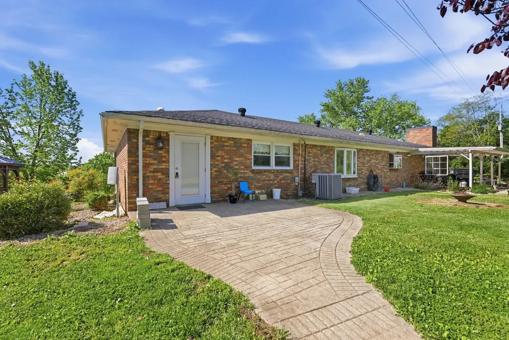 4605 Kentucky Highway 36 E Cynthiana KY 41031