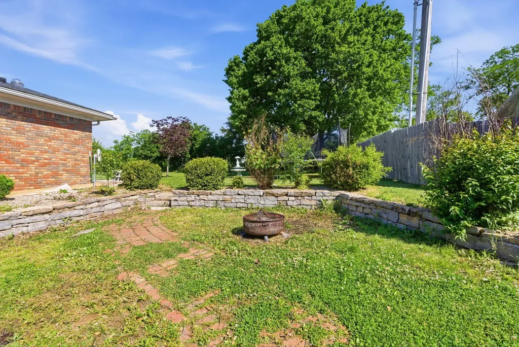 4605 Kentucky Highway 36 E Cynthiana KY 41031