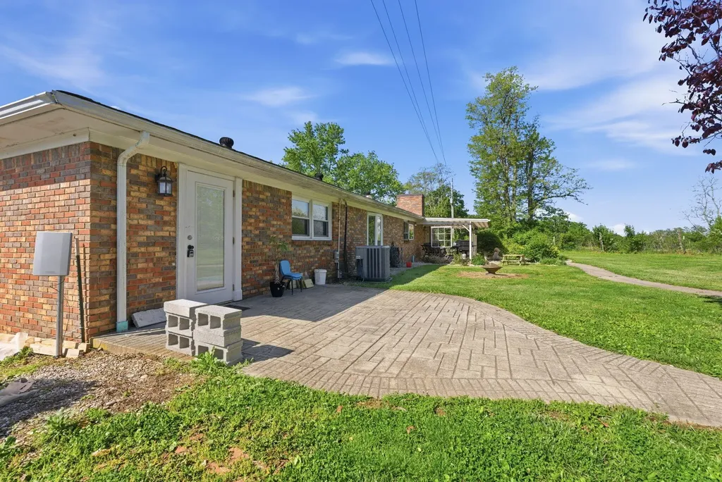 4605 Kentucky Highway 36 E Cynthiana KY 41031