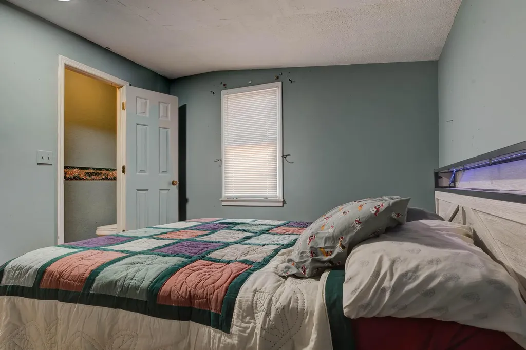 4590 County Road 1002 West Liberty KY 41472