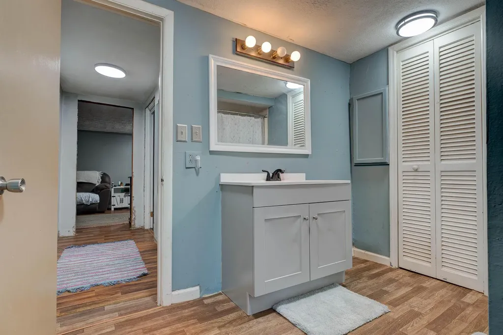 4590 County Road 1002 West Liberty KY 41472
