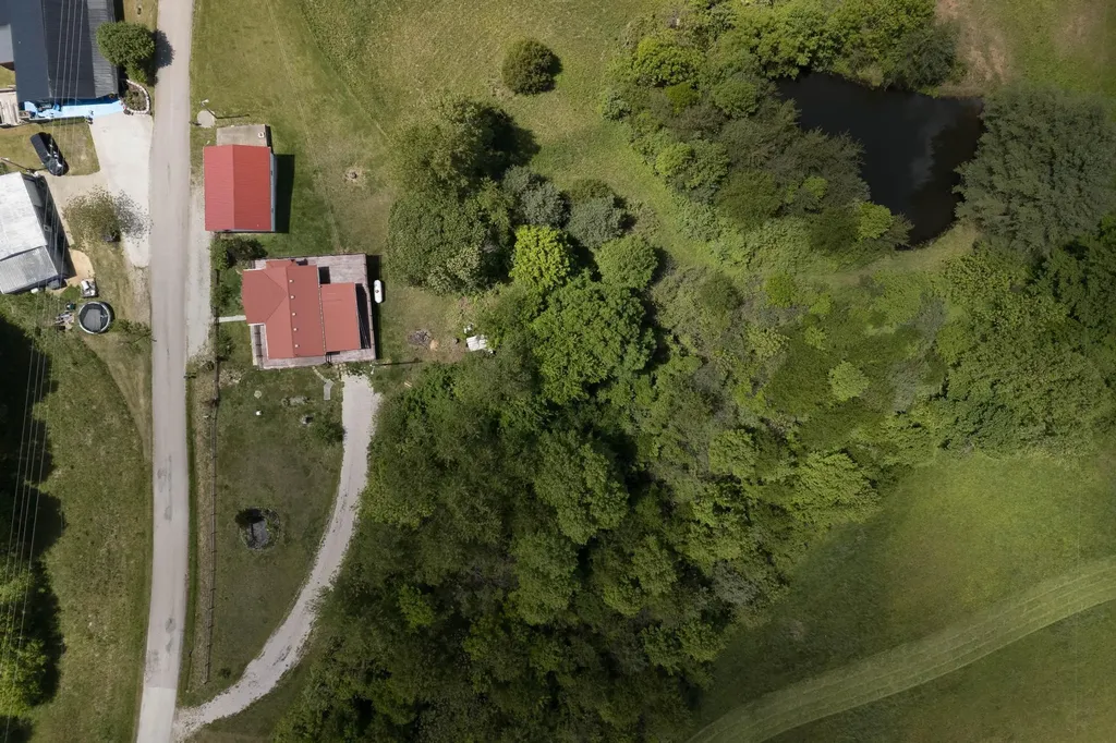 4590 County Road 1002 West Liberty KY 41472