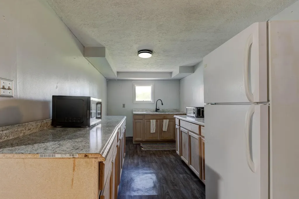4590 County Road 1002 West Liberty KY 41472