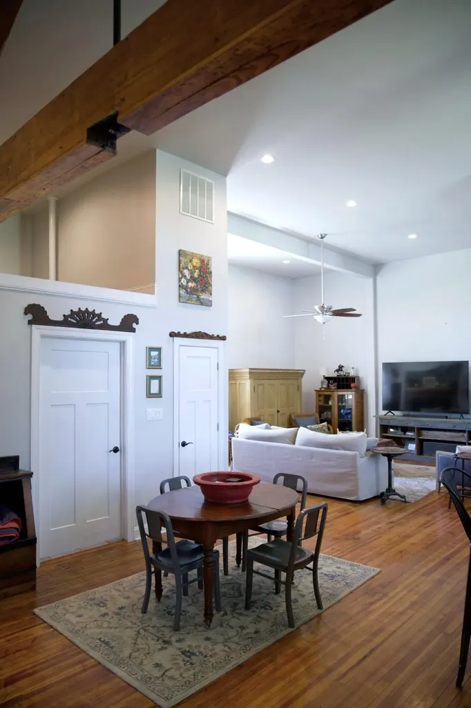1678 Little Hickman Road Nicholasville KY 40356