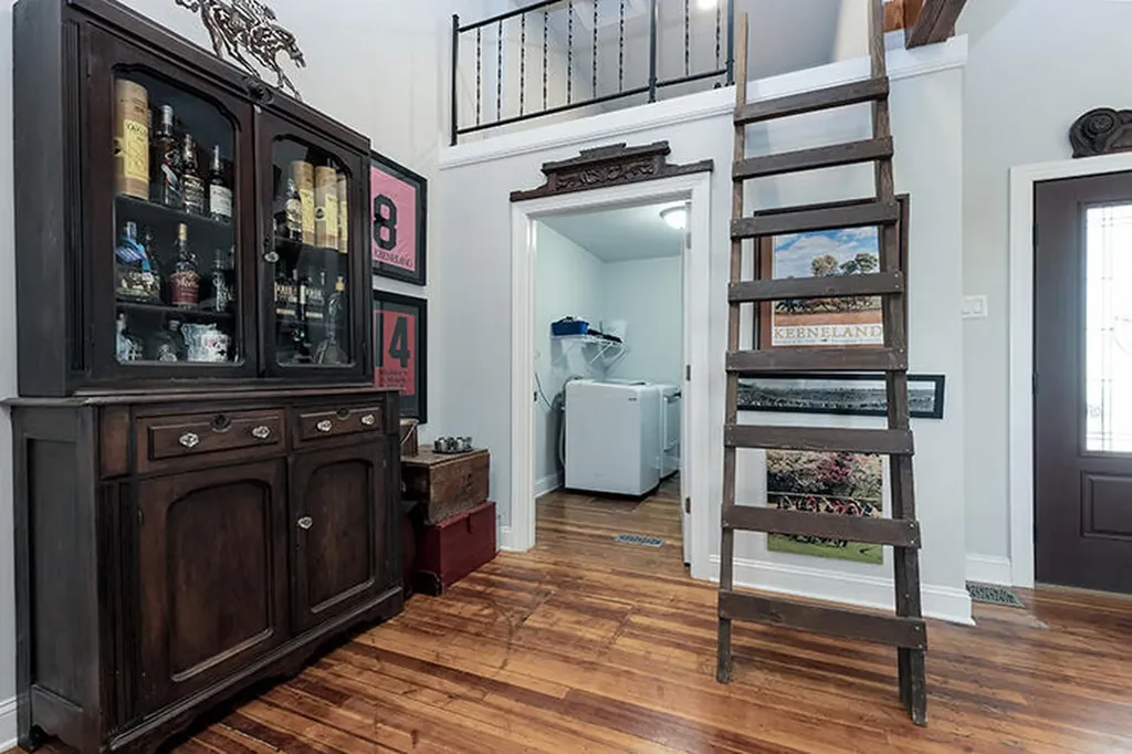 1678 Little Hickman Road Nicholasville KY 40356